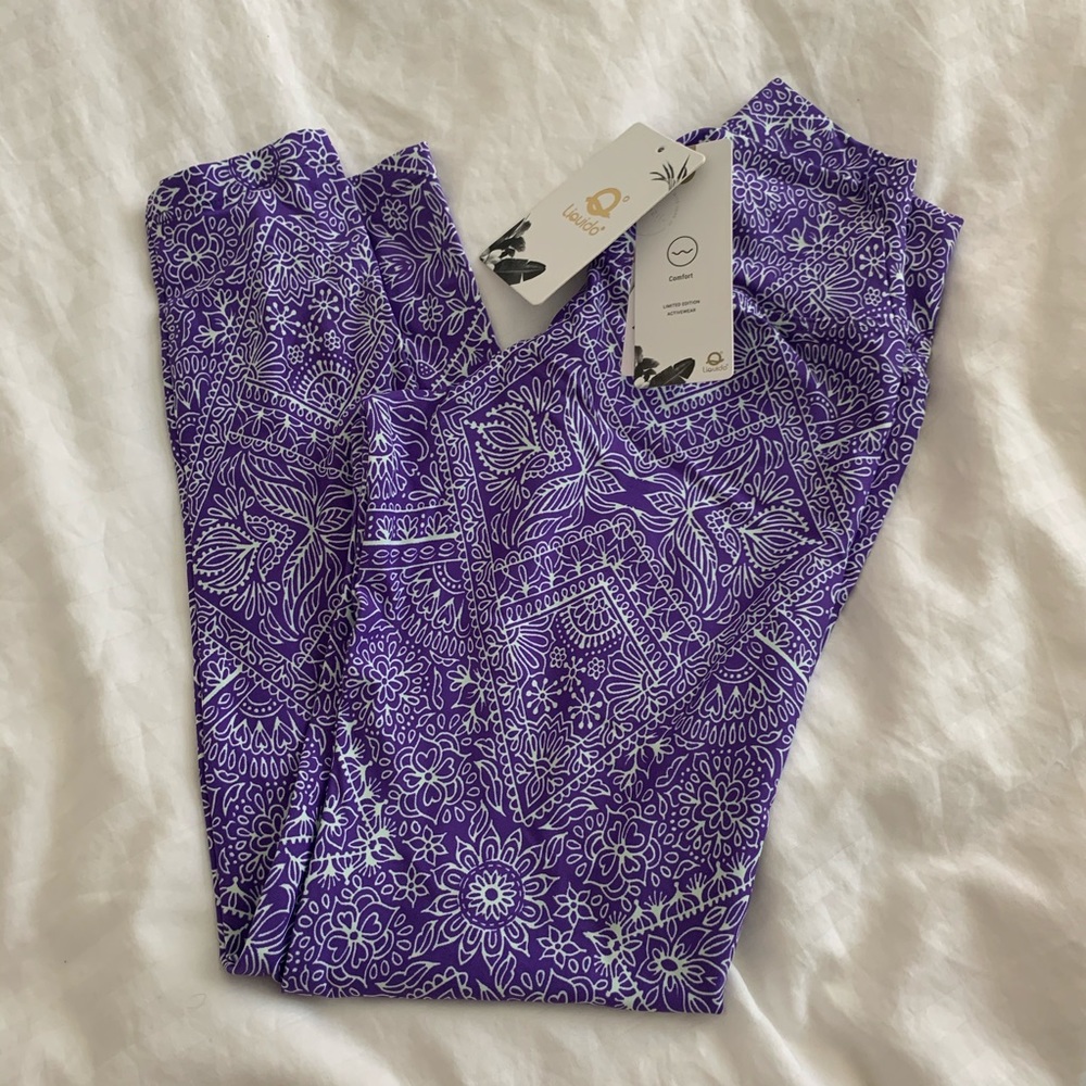 Liquido Active Capris purple tranquility maze xs